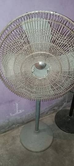 stand fan