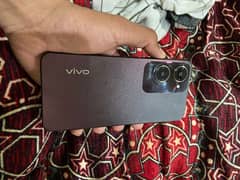 vivo y 18 (4+4) Ram 128 Rom full box