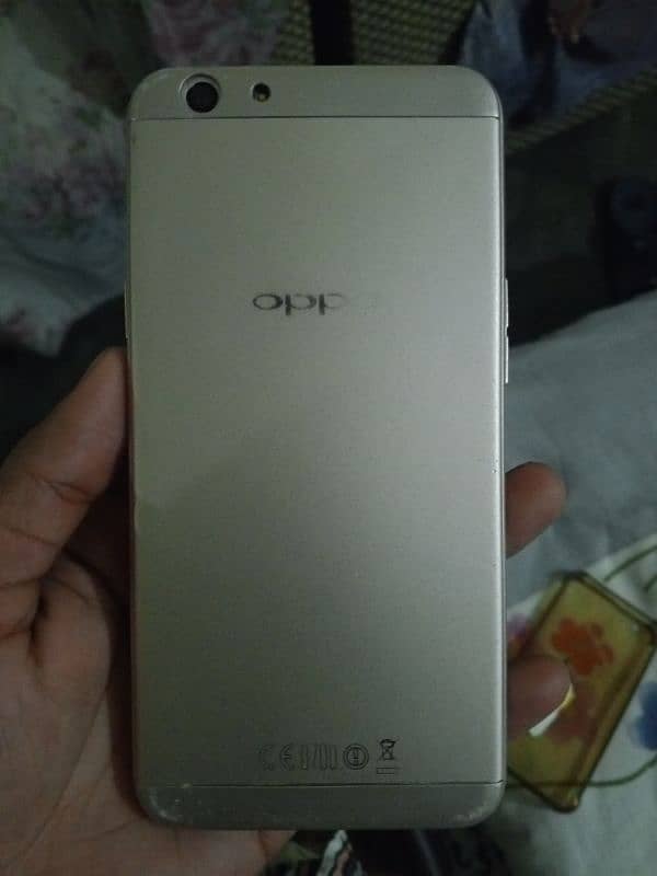 oppo F 1 S 4/64 3