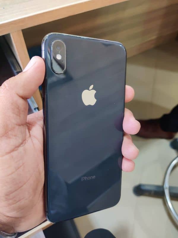 I phone xsmax PTA approved 256gb 2