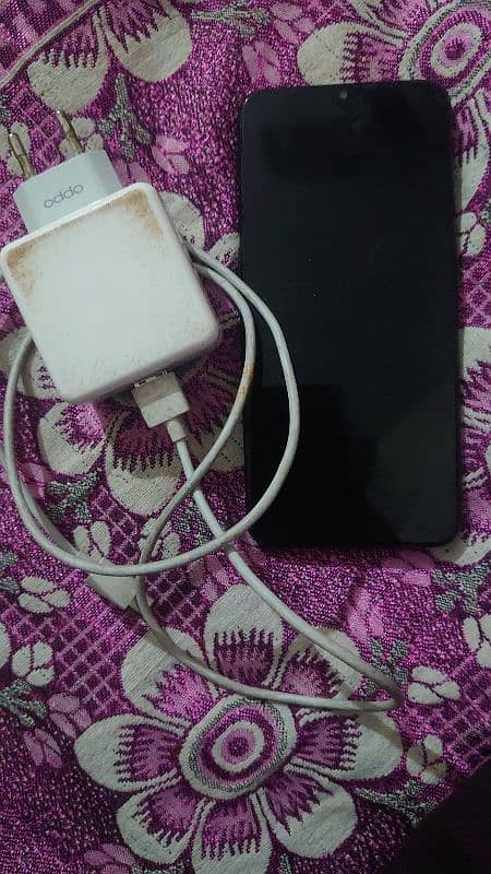 Oppo A5 2020 with orignal charger 1