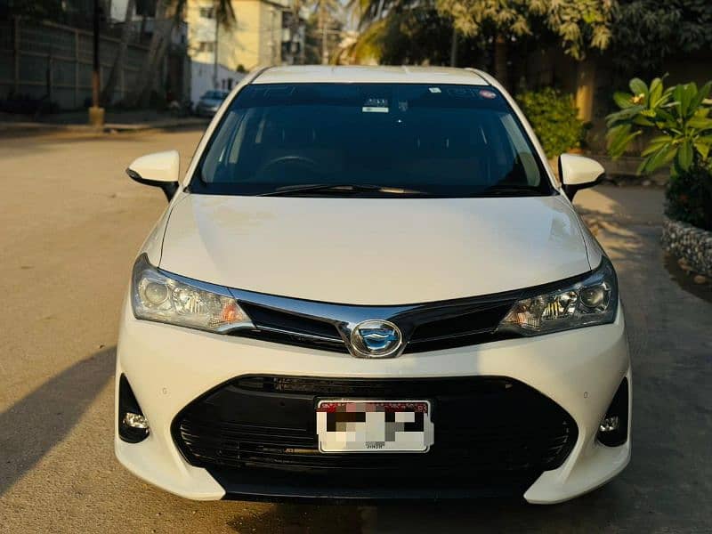 Toyota Corolla Axio 2018 reg 2022 hybrid 12