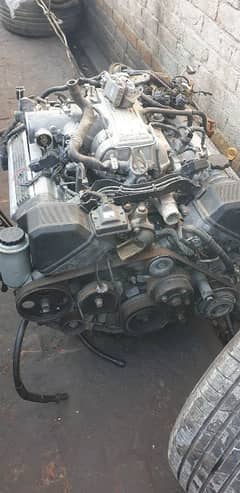 1 UZ engine