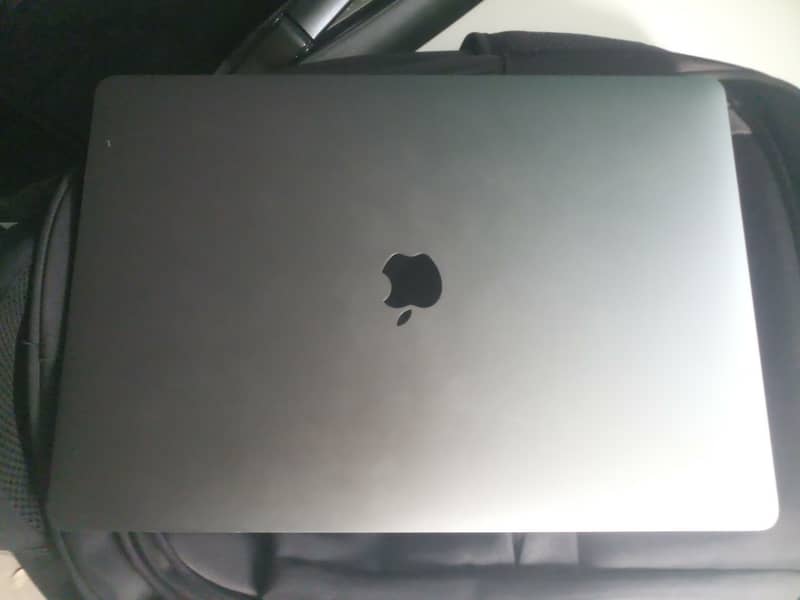 MacBook Pro { i9 } (15-inch, 2019)  Lush Condition 1