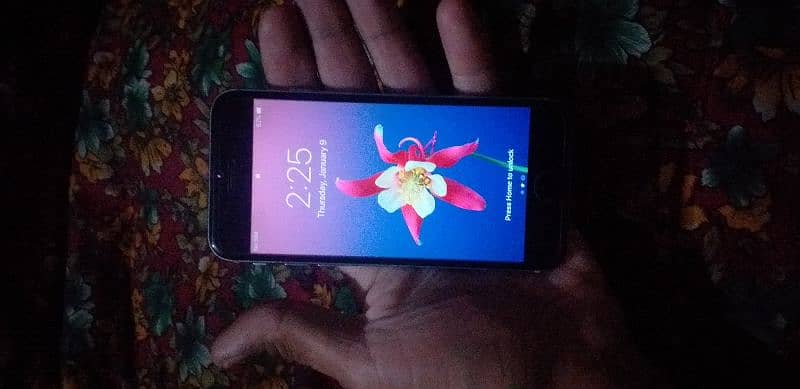 argent sale location Gujranwala all ok ha 1phone 6 5