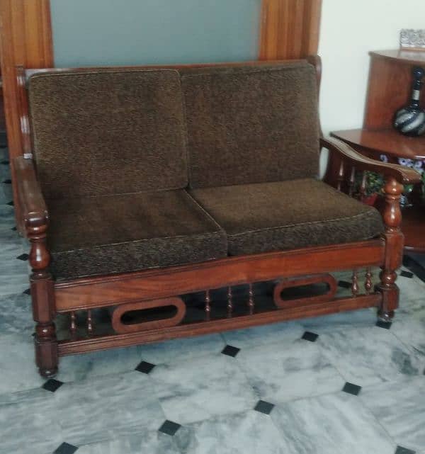 wooden sofa set in very good condition 1