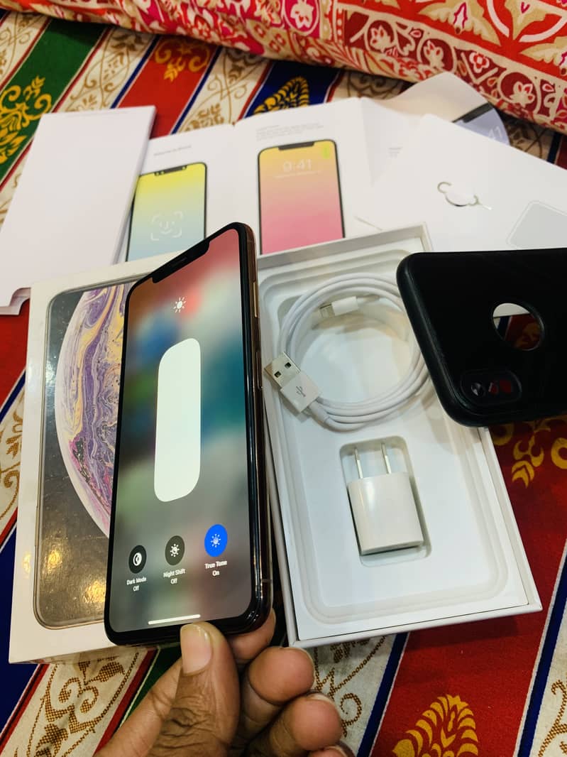 iPhone XS Max 64gb pta approved 10/10 3