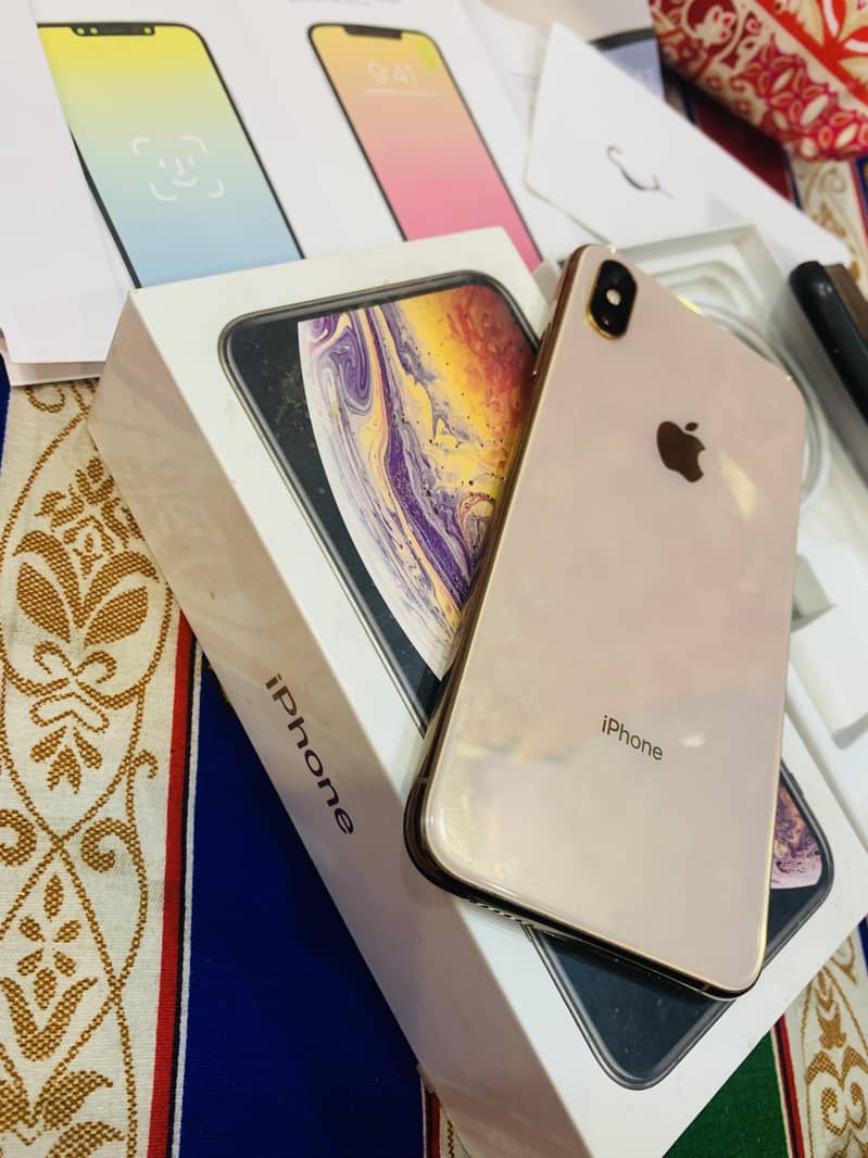 iPhone XS Max 64gb pta approved 10/10 6