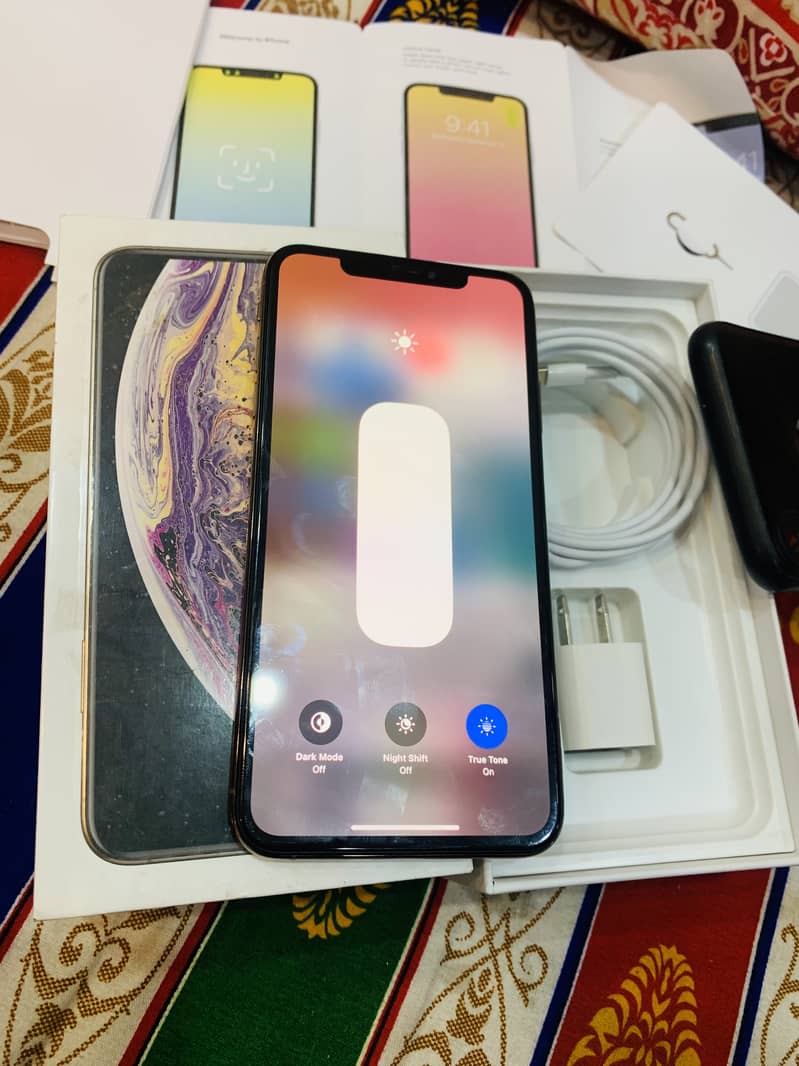 iPhone XS Max 64gb pta approved 10/10 8