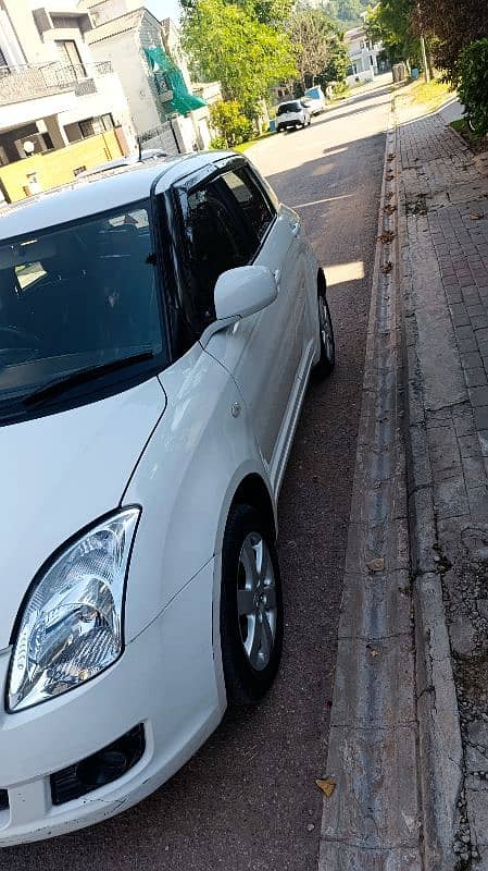 Suzuki Swift 2016 1