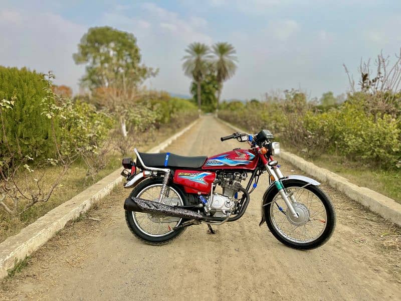 Honda 125 23/24 6000kms driven totally gennian contact 03219848988 1