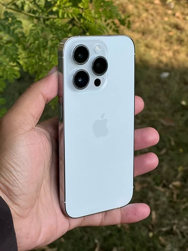 Iphone 14 pro Silver colour PTA Approved | 256 GB 0