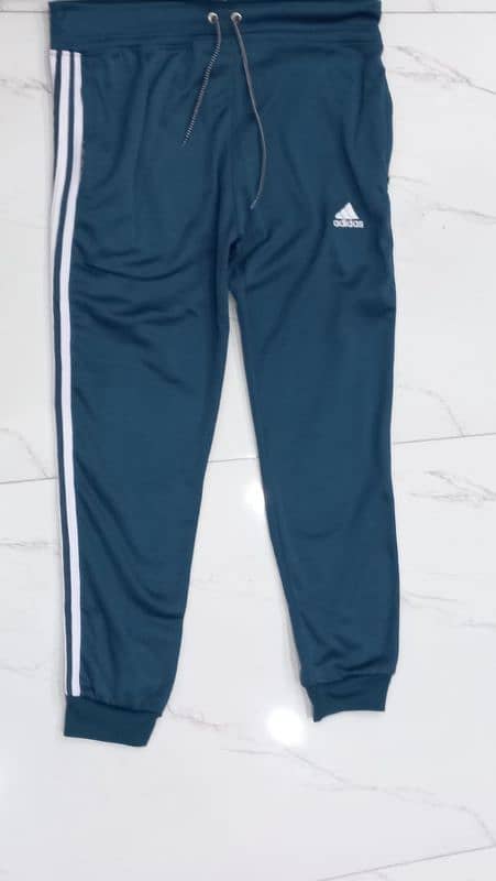 Adidas tracksuit (L) 5