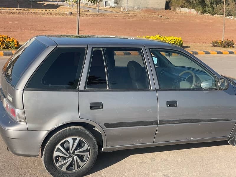 Suzuki Cultus 2015 2