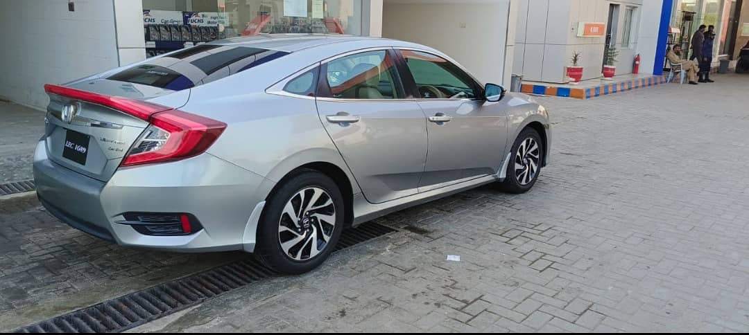 Honda Civic VTi Oriel Prosmatec 2017 1