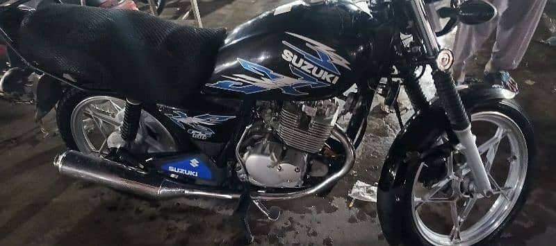 Suzuki 150 special edition Puri genius special edition goldan number 3