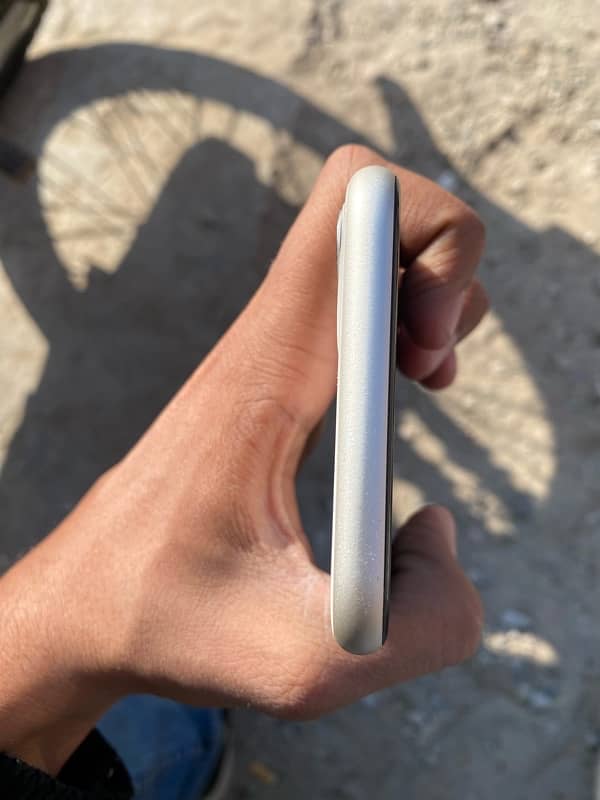 Iphone 11 Dual PTA approved 3