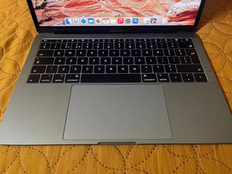 MacBook pro 2017 13" 1