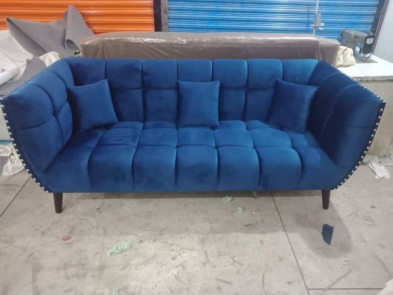 All kind of sofa and international design sofa and furniture available 2