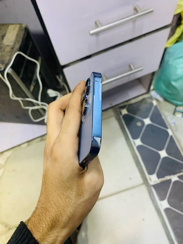 I phone 13 pro max pta approved 256 gb 5