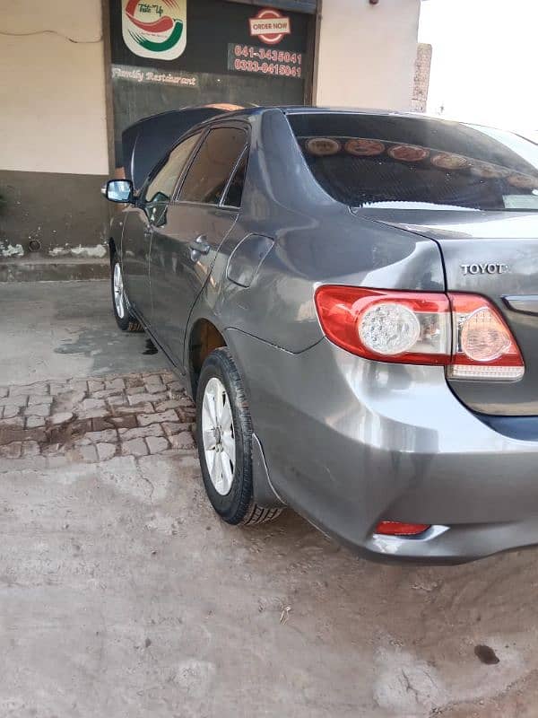 Toyota Corolla GLI 2011 4