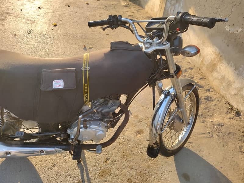 Honda CG 125 2019 Special Edition 4