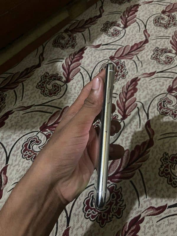 Iphone X for sale,(New Condition). NON PTA 2