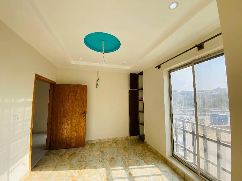 Charming Apartment For Sale In [Bahria Town] Great Investment Opportunity 7