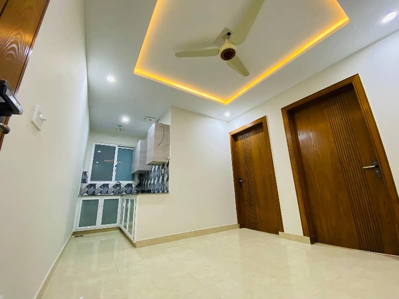 Modern Flat For Rent Ideal Location & Affordable Price 2