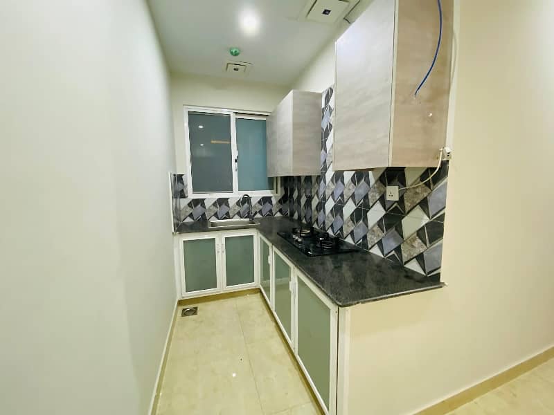 Modern Flat For Rent Ideal Location & Affordable Price 4