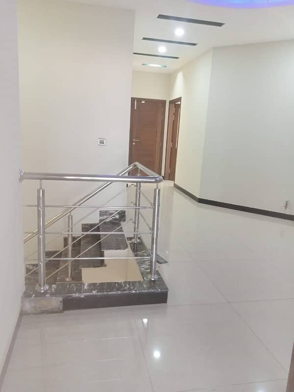 Spacious Portion For Rent Convenient Location" 1