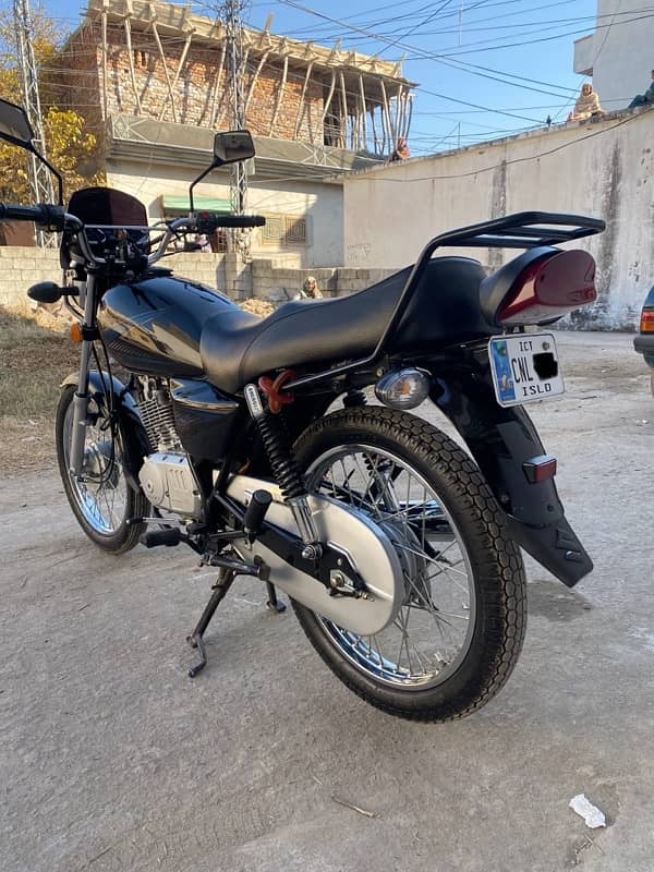 Suzuki GS 150 4