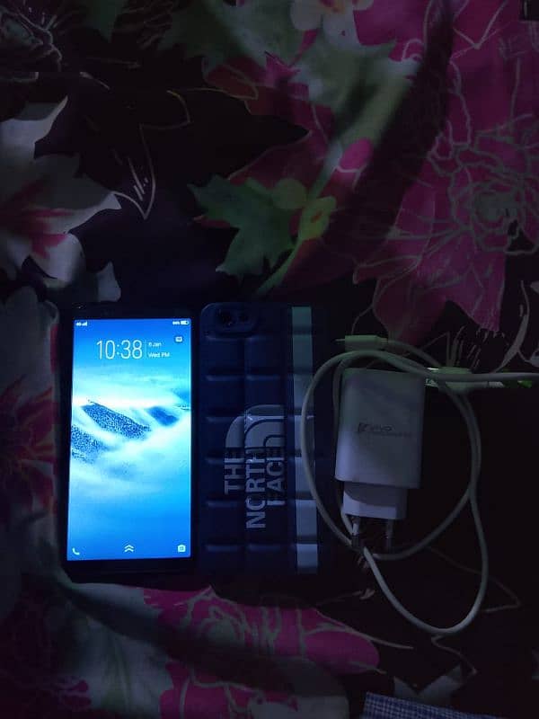 For Sale Vivo Y71 4+64 Condition 10/10 What's App 03152425234 2