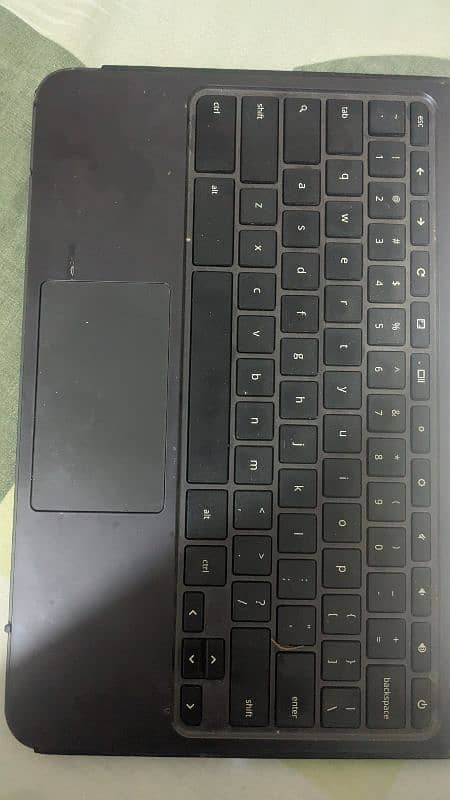 CHROMEBOOK in mint condition 1