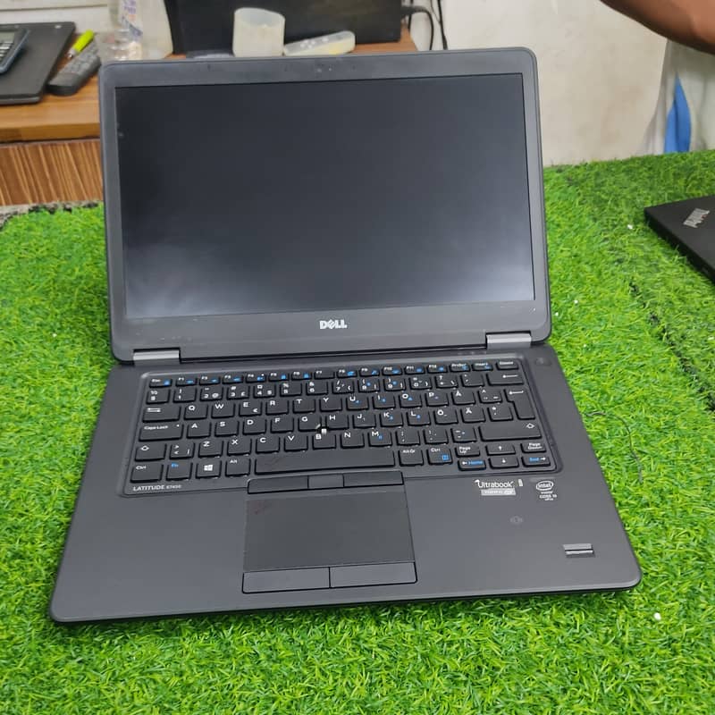 DELL LATITUDE 7450, I7 5TH GEN,8GB DDR4 256GB ssd, 2GB GRAPHIC CARD 1