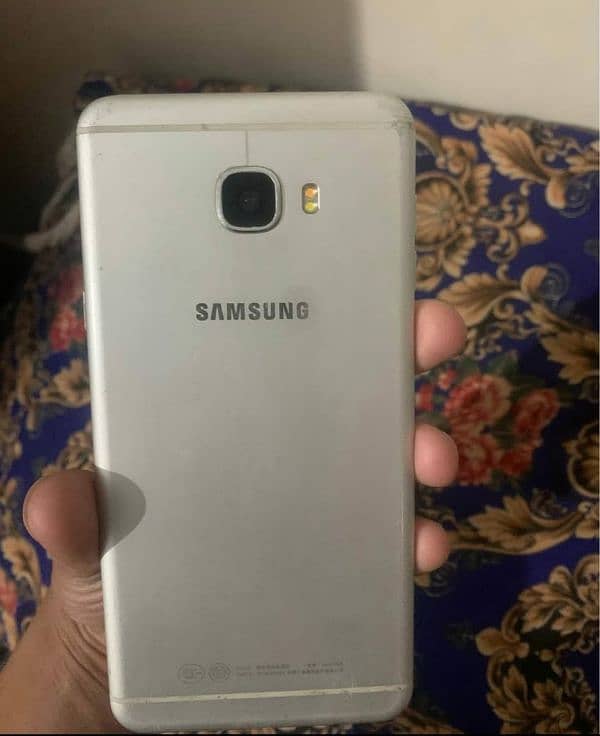 Samsung Galaxy C7 0