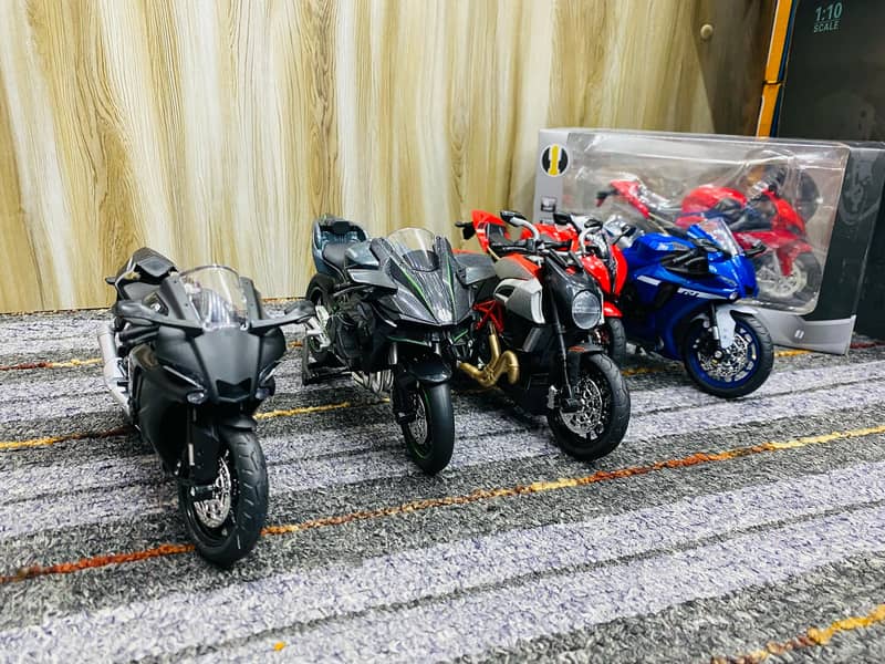 Kawasaki Ninja H2R Yamaha Honda Suzuki Bikes Diecast Models bikes 2