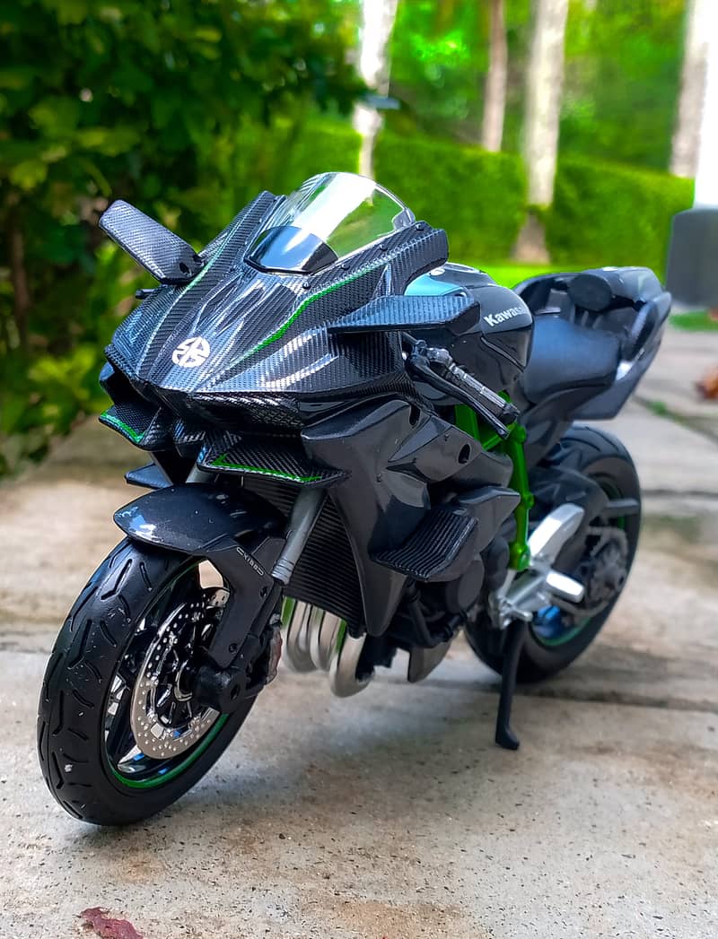 Kawasaki Ninja H2R Yamaha Honda Suzuki Bikes Diecast Models bikes 9