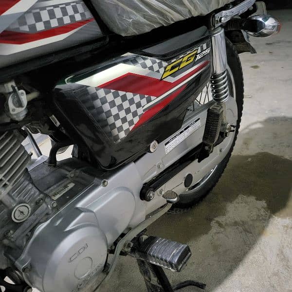 honda 125 2024 5