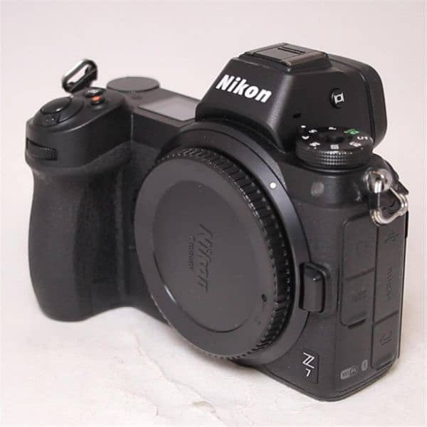 Nikon Z7  Mirrors less camera body just like new 0