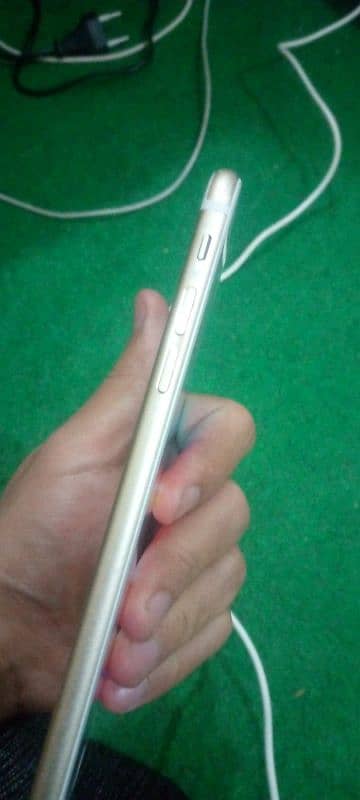 6s plus 128gb  Non pta home butten kharb hn battery change 1