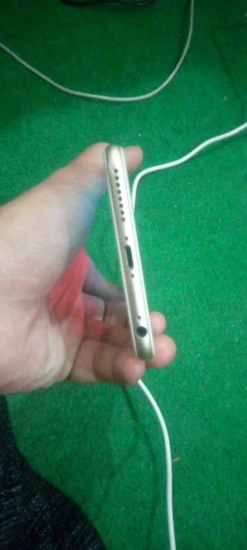 6s plus 128gb  Non pta home butten kharb hn battery change 3