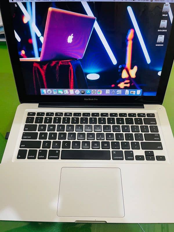 Macbook Pro 0