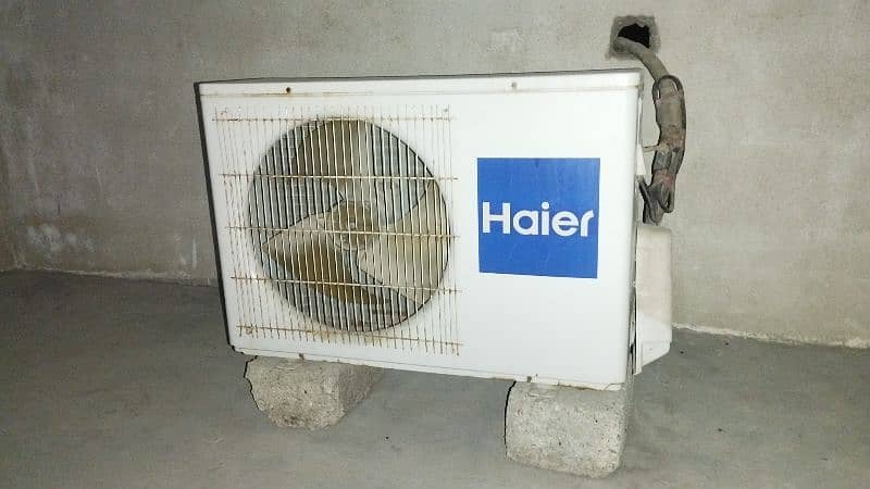 AC for sale, only serious buyer contact 4