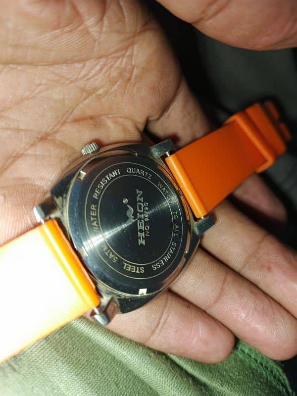 Heiqn Quartz Branded watch 2