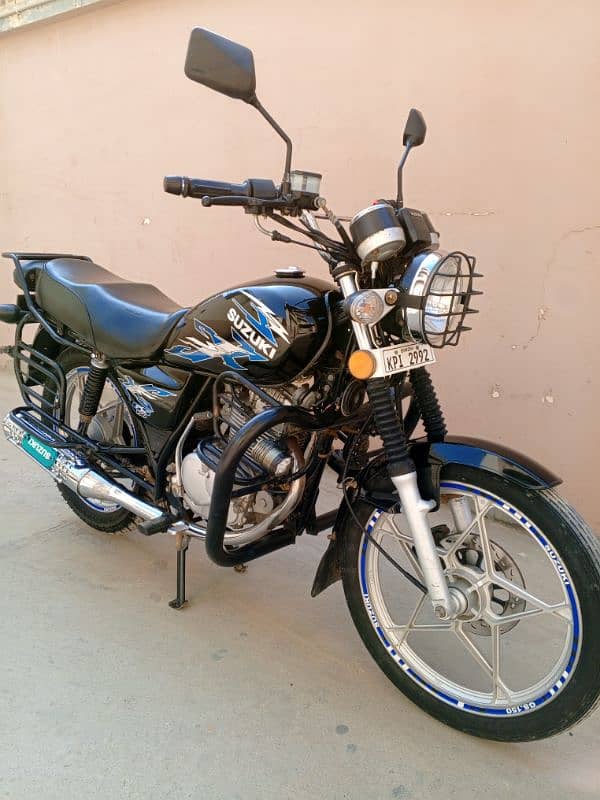 Suzuki GS150se / Model 2022 (Ph# 0,3,2,1,2,6,6,2,5,5,2) 0