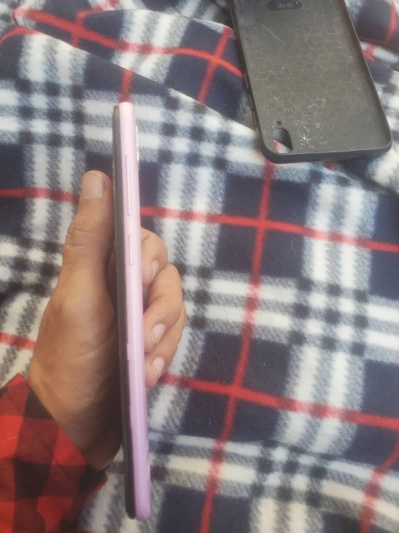 Vivo y97 8GB 256 GB 0316 117 1225 11