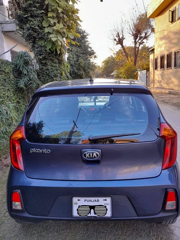 KIA Picanto 2022 11