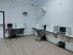 Portion office for rent 2500sqft it n software house in shahar e Faisal