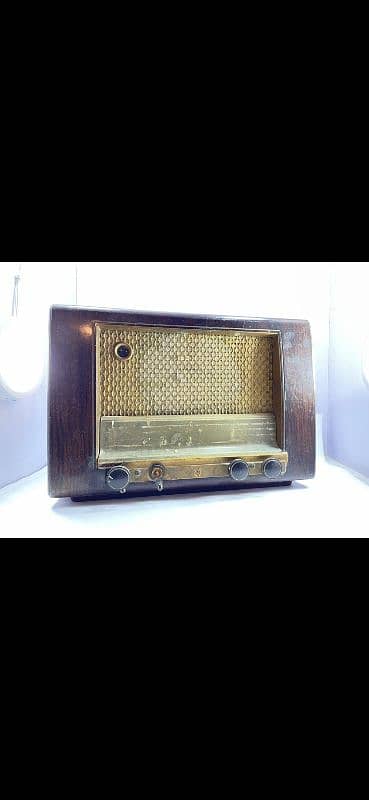 Antique Radio 1